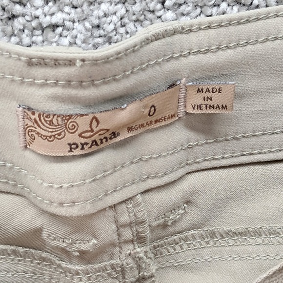 Prana Halle Hiking Pants Womens 0 Regular Tan Khaki Roll Up Cargo Zion Fabric - Picture 4 of 13